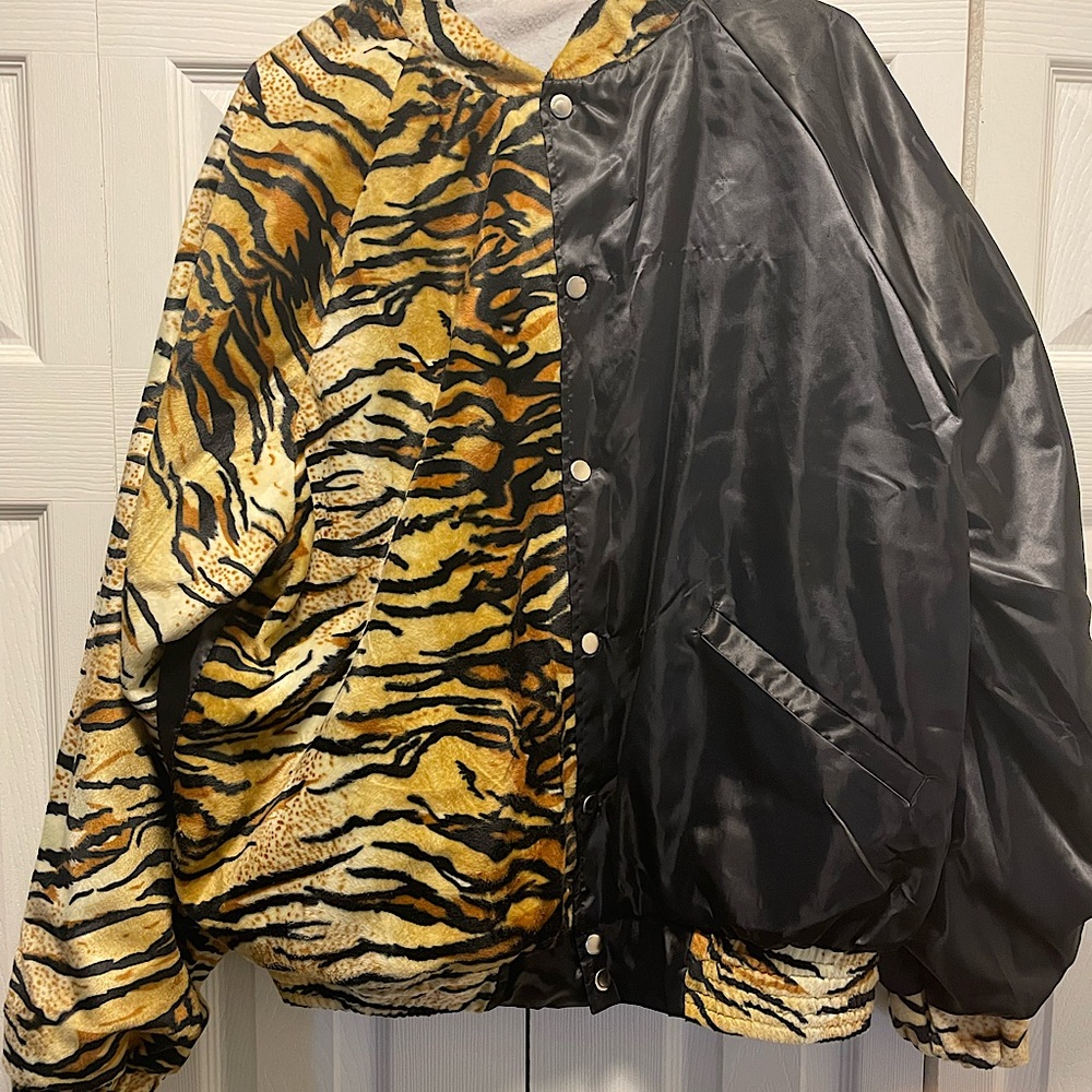CUSTOM TIGER PRINT JACKET